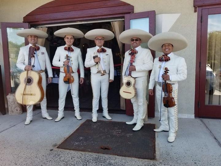 Mariachi Voz de México: Inauguración de restaurante