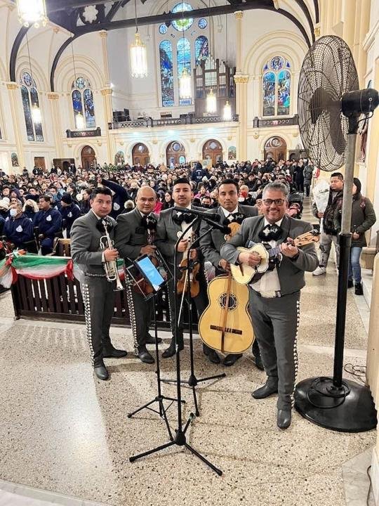 Mariachi Voz de México: Misa en vivo